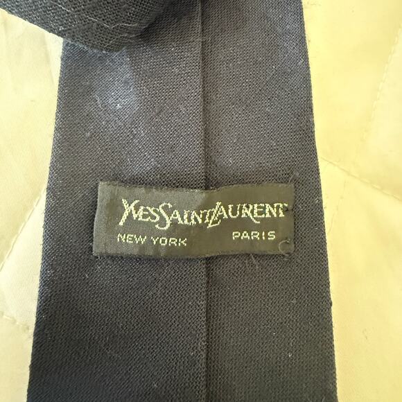YVES SAINT LAURENT | Vintage Navy Blue Woven Monochromatic Necktie 3 inch - Picture 2 of 5